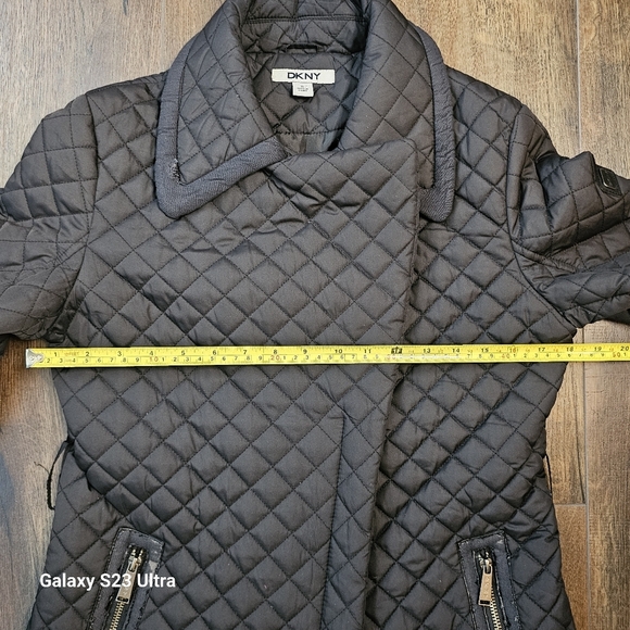 DKNY Women’s Asymmetrical Black Jacket. Size S - Picture 16 of 16